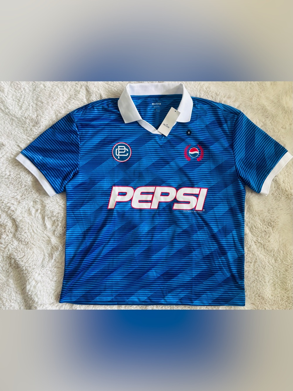 New With Tags! Hollister Men's Pepsi Boxy Graphic Soccer Jersey Size: Medium